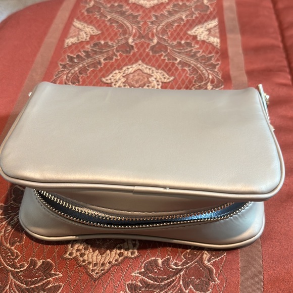 Versace Parfums shiny gold bag/pouch - Picture 9 of 12